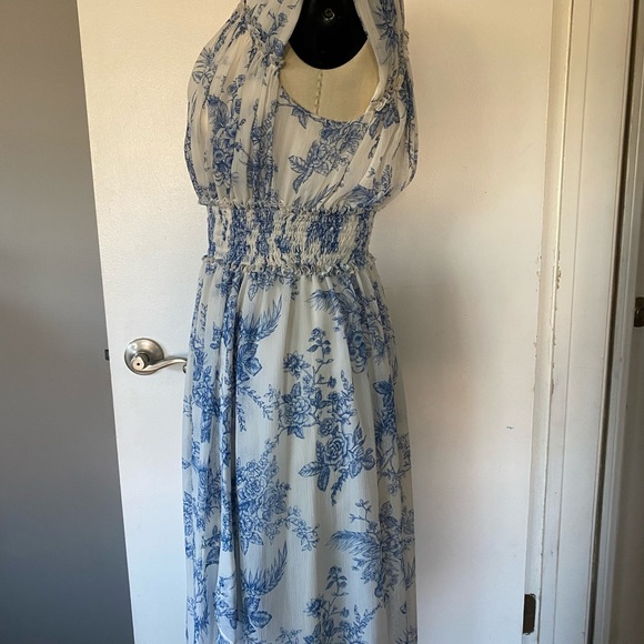 NWT BCBG MAXAZARIA FLORAL DRESS - Picture 6 of 11
